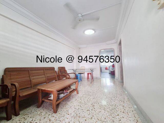 2+1 @ Blk 625 Ang Mo Kio - $2400, 5 mins walk to YCK & LENTOR mrt
