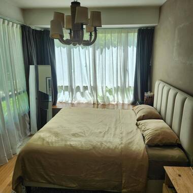 Superb unit (2 BR) with spacious Patio - 3min walk from MRT