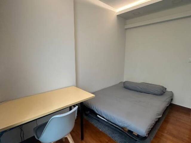 Common room, 4 min to Sengkang mrt, shared bathroom