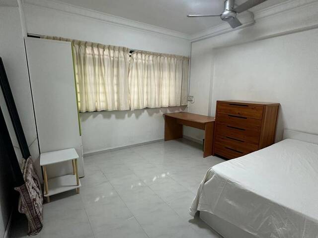 Blk 547 Serangoon North Common room
