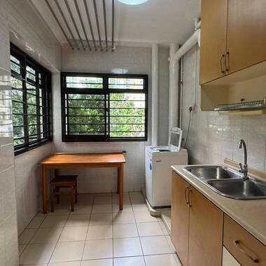 3+1 @ Blk 120A Kim Tian Place - 5 mins MRT