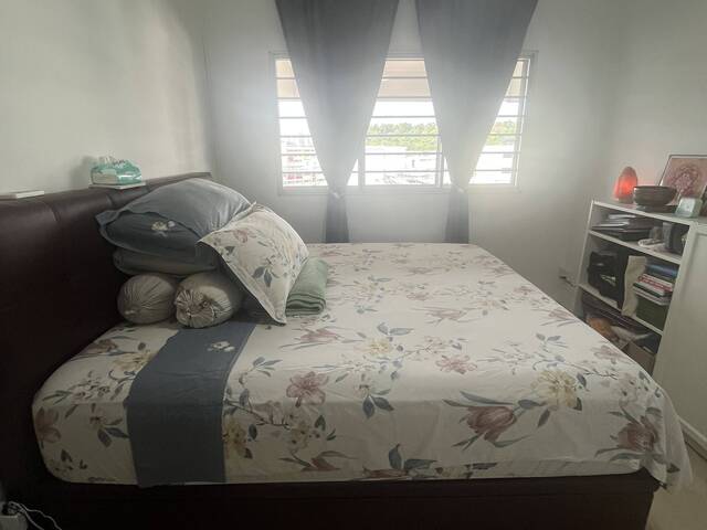 Common Room with Private Bathroom