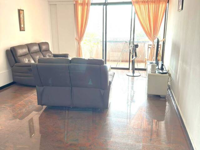 3 bedder unit for rent at Mergui Mansions. Near to Farrer Park MRT! NO AGENT FEE