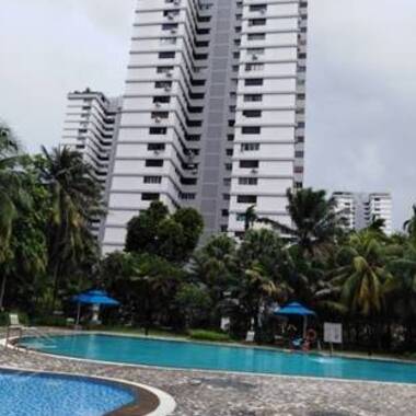 5000C Marine Parade Road Common Room for rent