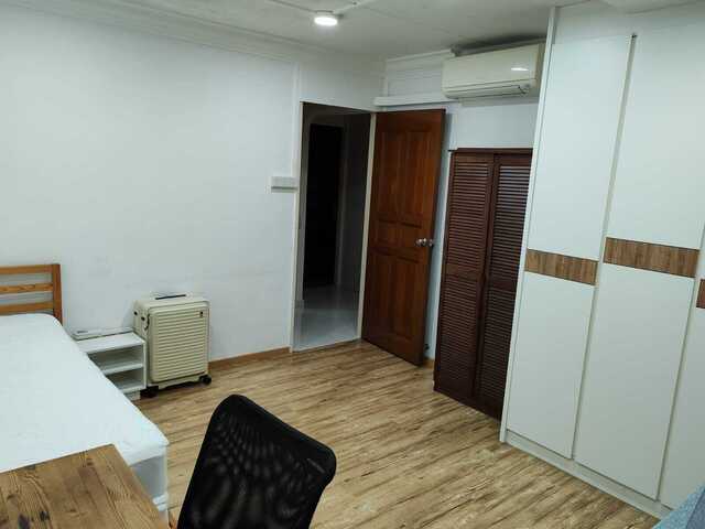 8-mins walk from Simei MRT & Neighbourhood Amenities