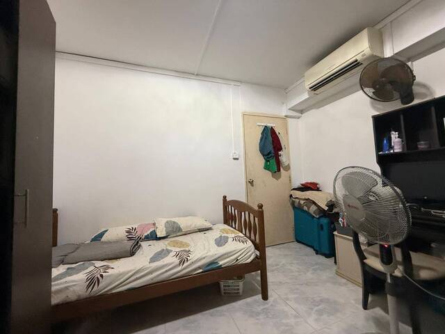 Tampines common room for sharing available