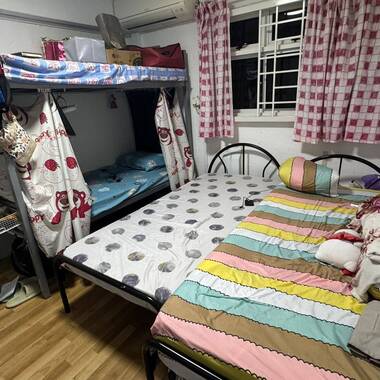 SHARE ROOM @ Blk 8 Holland - $550 for 1 lady (aircon wifi)