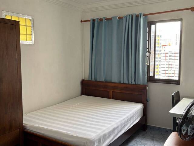Jurong East Toh Guan Road - Common Room For Rent