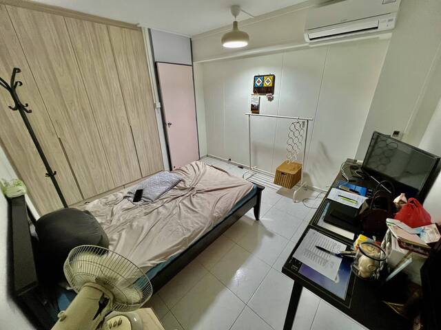 Room For Rent@Hougang