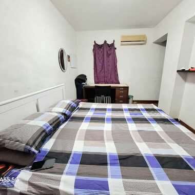 MASTER ROOM