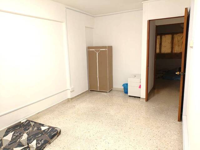 Common Room for rent at Blk 121 Paya Lebar Way! NO AGENT FEE