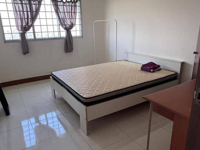 3+1 @ Blk 116 Jurong East - 5 mins walk Lakeside MRT