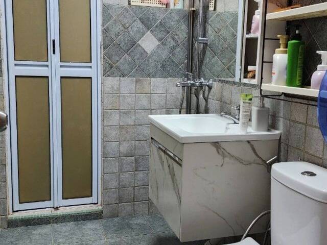 Share room for Female only (2 pax in 1 room) at 547 Serangoon North Ave 3