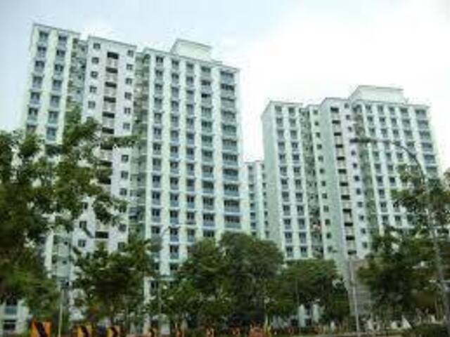 Common Room for rent at Blk 180B Rivervale Crescent. Own bathroom! NO AGENT FEE