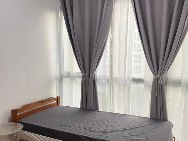 Condo Master Bedroom & Common Room Available