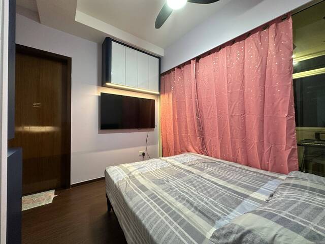 3-Bedroom Unit @ Watercolours Condo @ Pasir Ris Link! NO AGENT FEE!