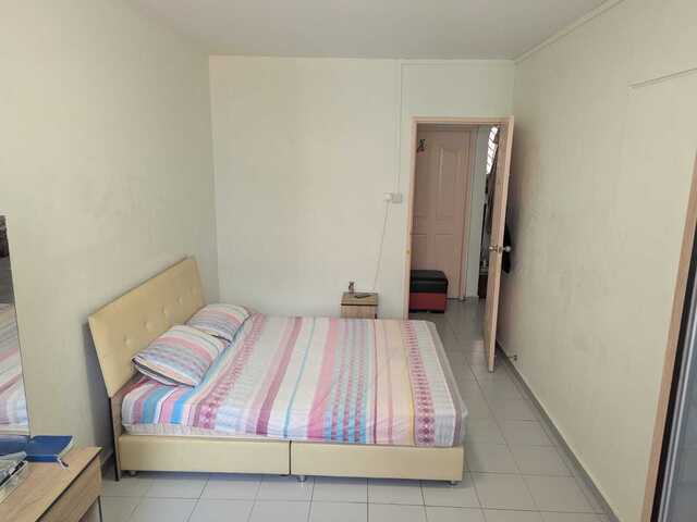 Common Room in Jurong West Street 81
