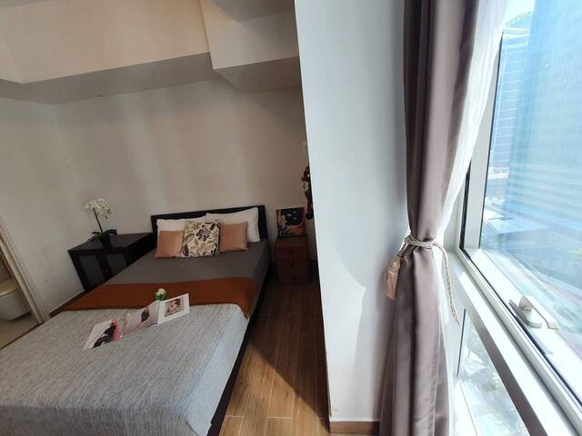 En-Suite Jr Master Room , Raffles Place MRT - CBD