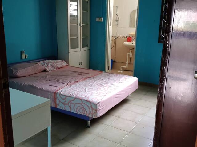 Master room Available in Bukit Merah.. immediate move in also can