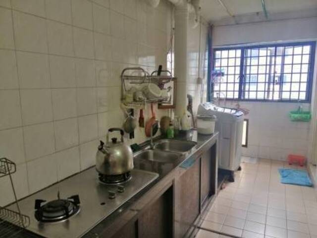 Room Share at 752 Woodlands Circle