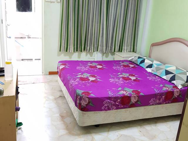 Mater Room for rent-No agent Fee-$900