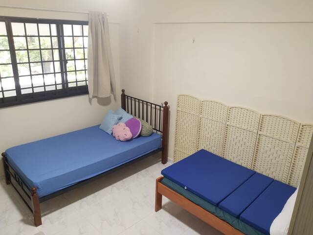 Room to rent at Bukit Batok 161, Street 11