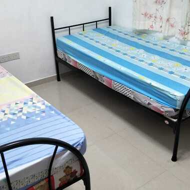Male Sharing @ Blk 28 Jalan Bukit Merah
