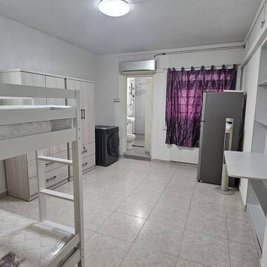 Master room at 803 woodlands street 81 for rent! Aircon wifi!