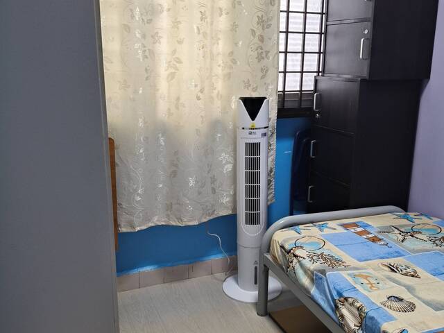 ROOM FOR LADY FOR RENT @ TOA PAYOH LOR 7