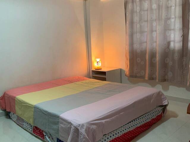 Blk 234 AMK - couple room / 2 ladies - walk to MAYFLOWER MRT