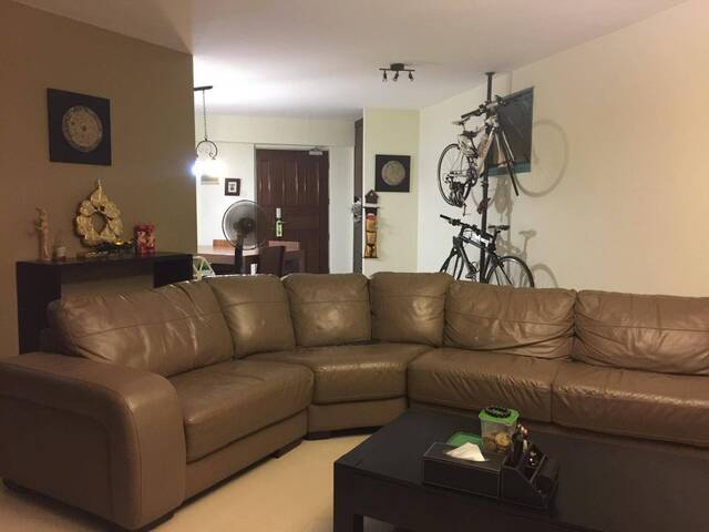 5-Room Unit @ Woodlands Drive 75 BLK 690E! NO AGENT FEE!