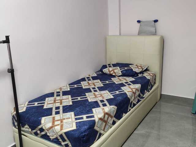 Common Room SHARING @ Woodlands Street 13 BLK 173!