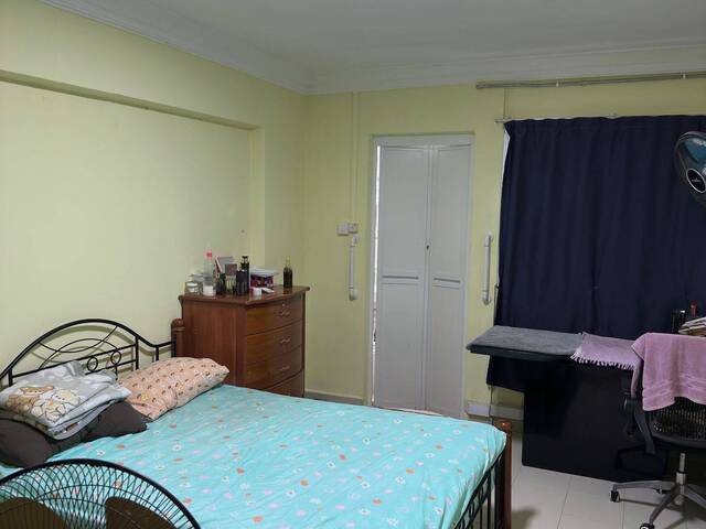 4 room flat at yishun blk 353 for rent