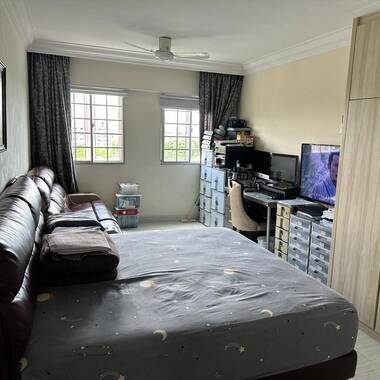 aircon master room at melville park  for rent (no owner)