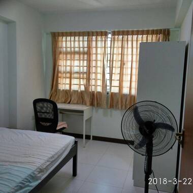 no owner aircon common room at Punggol blk 264a for rent