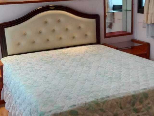 no owner Aircon master bed room at Sengkang blk 121c for rent