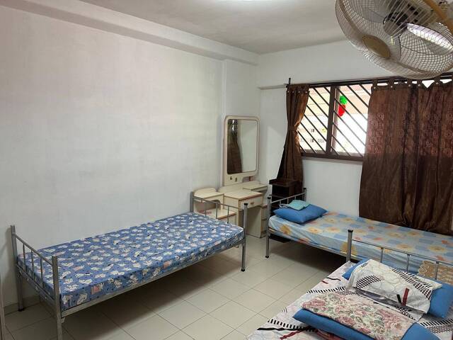 Female bed space at Yishun blk 605 for rent