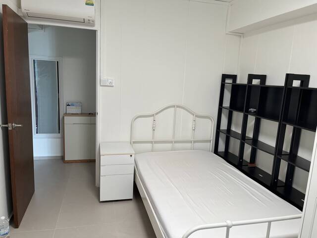 Common Bedroom with Private Bathroom