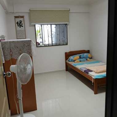 Blk 138 Bt Batok - $750 for 1 lady (aircon wifi) - LADY ENVIRONMENT