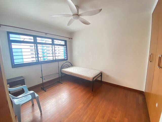 Rental- Spacious Common Room for sharing Male Tenant