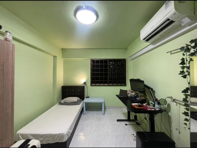For Single Lady - Room with Aircon