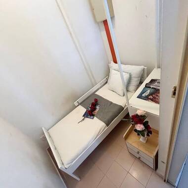 Single Room for Rent at Tiong Bahru MRT..