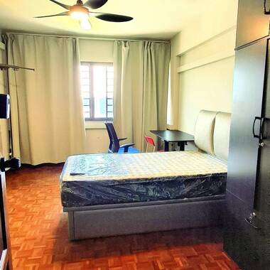 BIG ONE COMMON ROOM 8 MIN WALK FROM BRADDELL MRT NO AGENT FEE , NO OWNER STAY .