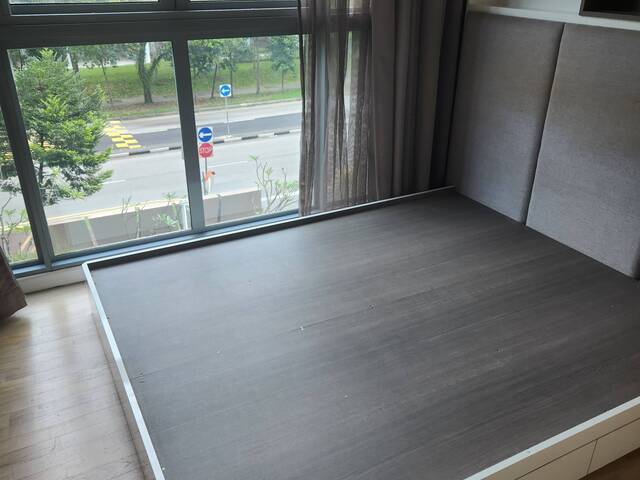 Spacious Common Room Full Facilities Condo