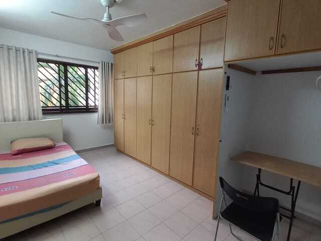 Room for rent at Serangoon Noth near Serangoon Gardens (immediate availability)
