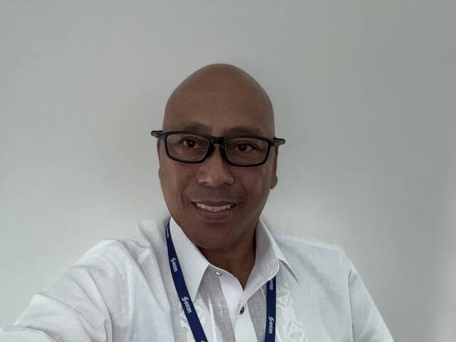 Manuel Luis Manalac is looking for a room in Geylang