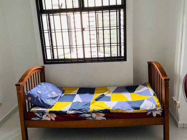 Common Room Available Near Bakau LRT