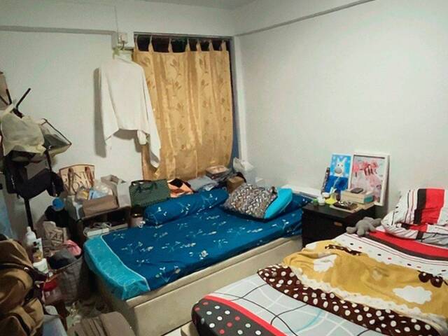 1 Bed Space(Preferably Female tenant) @ Blk 1 Jalan Bukit Merah