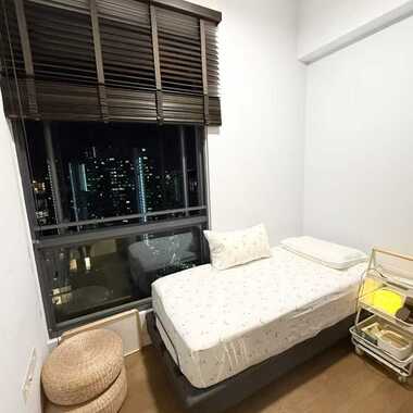 2b1b Condo Unit for Rent 5mins to Tiong Bahru Mrt! High floor with amazing view!