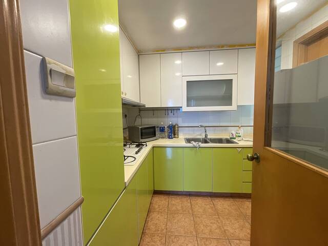 GUILIN VIEW CONDO - 5 mins walk Bt Gombak MRT - 2 bedder 2 bath